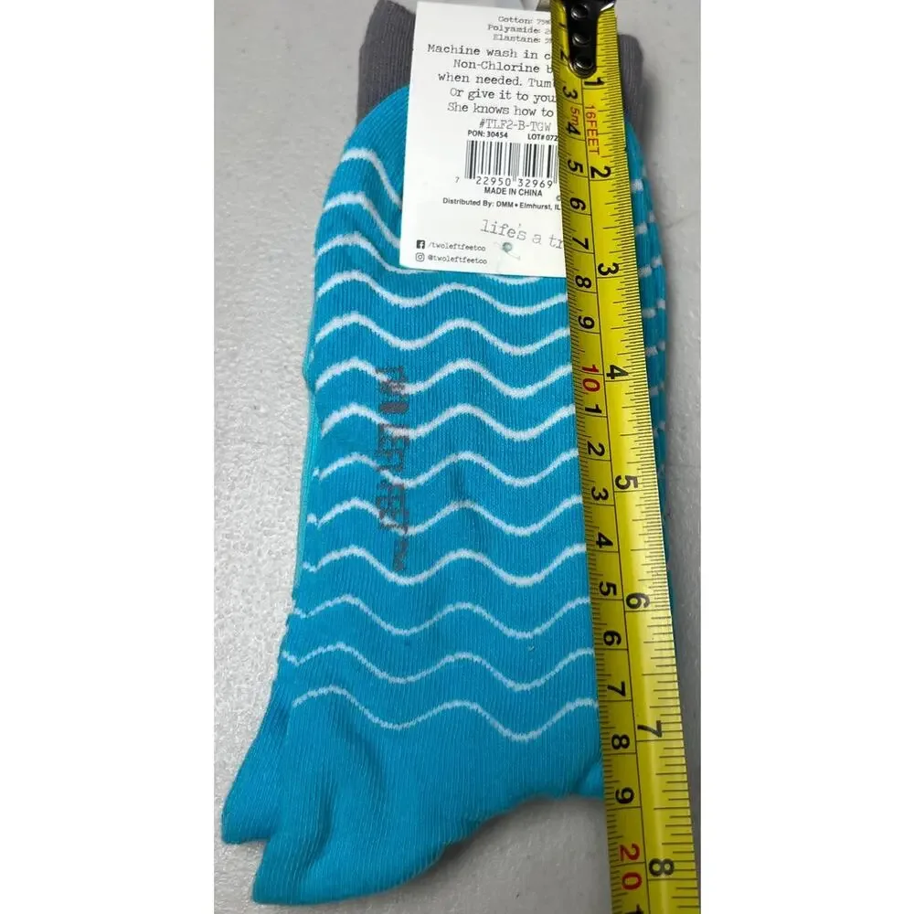 Two Left Feet Great White Shark 8.5-13 Unisex NWT